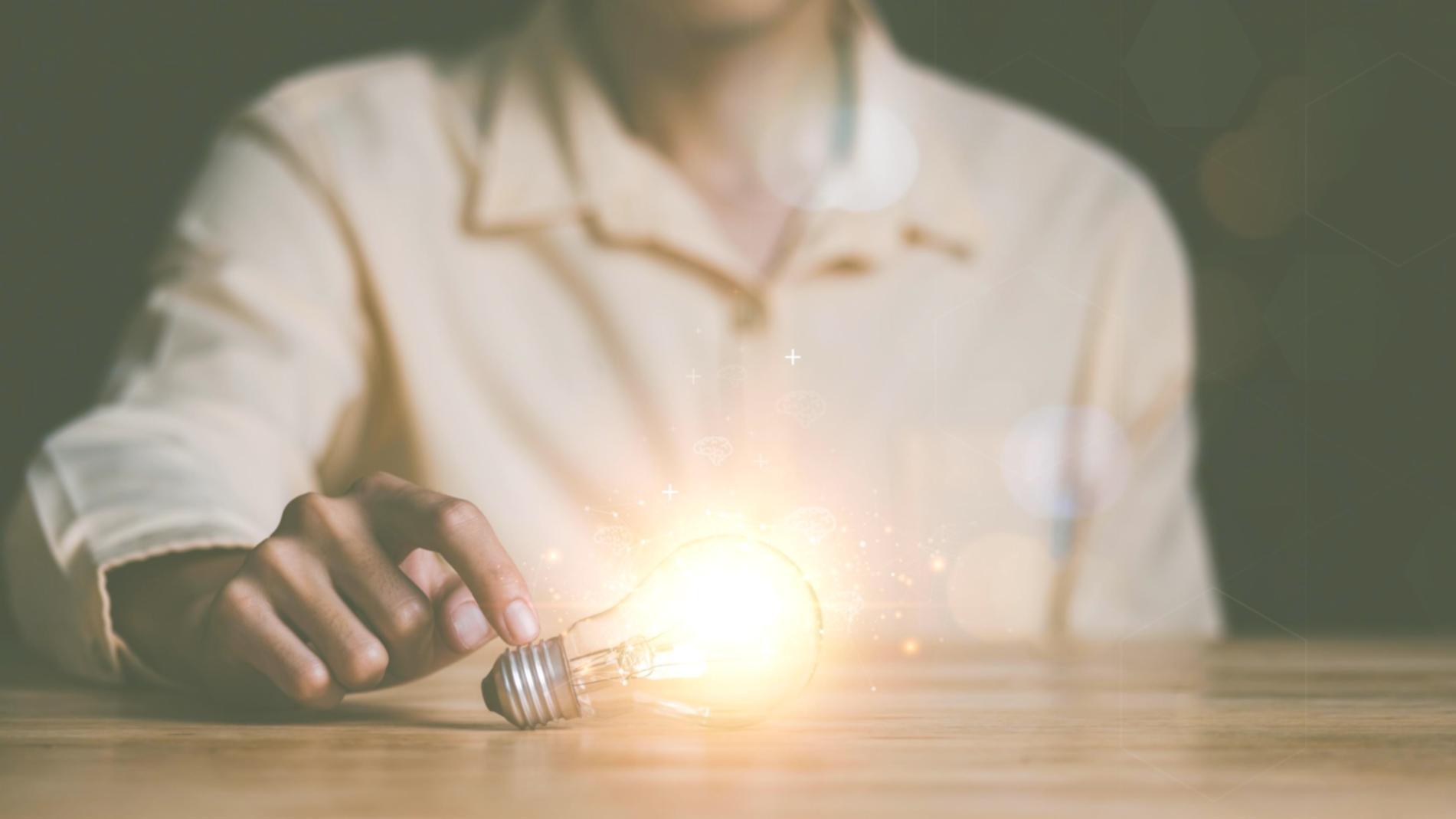 Workshop-Gruppe bespricht SEO-Strategie für E-Commerce anhand praktischer Beispiele